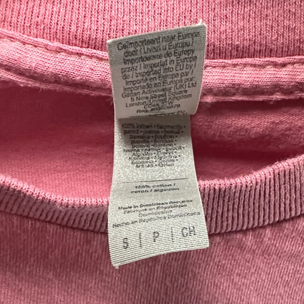 Gildan Gorillaz Pink Graphic Tee - Picture 2 of 5